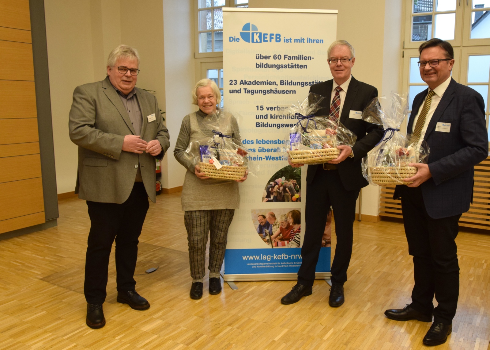 (v.l.) Wolfgang Hesse, Ortrud Harhues, Andreas Hölscher, Dr. Peter Scharr