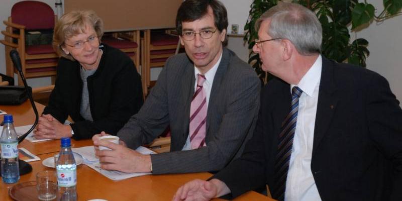 taatsekretär Winands kennen Sie; rechts im Bild ist Herr Karl Schiewerling, MdB, Landesvorsitzender Kolping NRW
