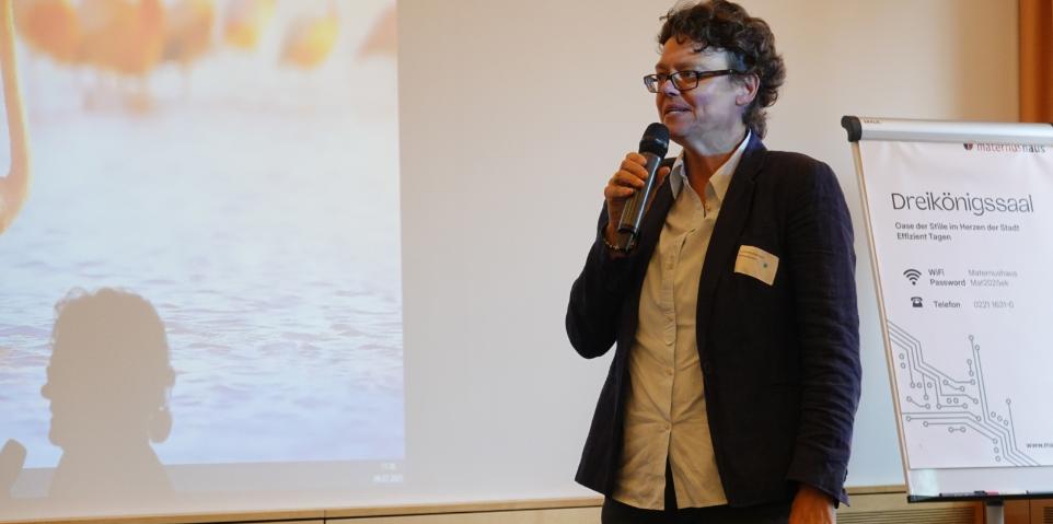 Best-Practice-Beispiel: „Dress Codes: Kann Mode politisch sein?“