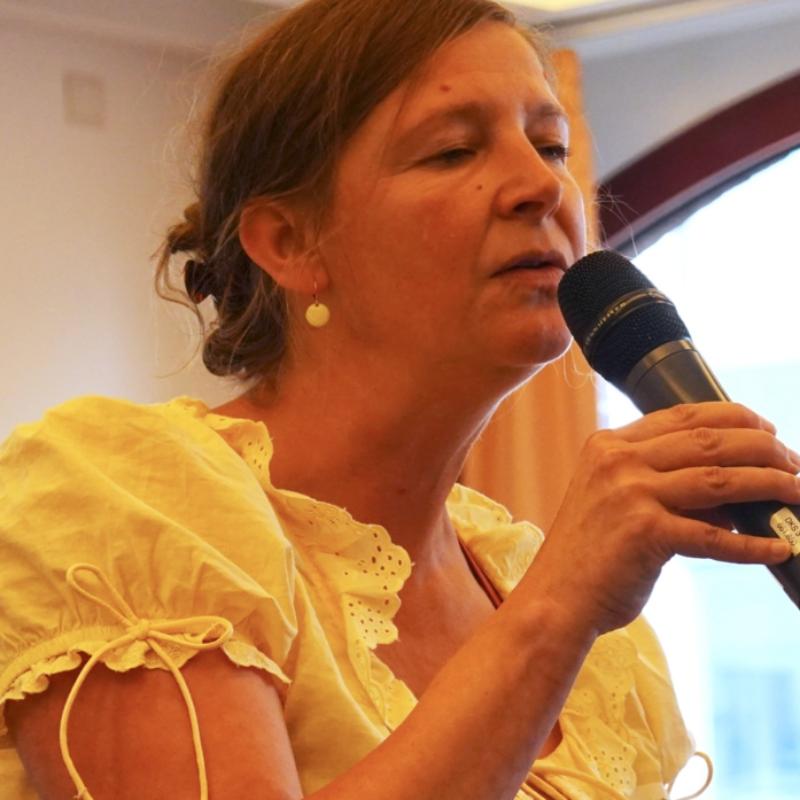 Best-Practice-Beispiel: „Briefe an ein Wir“